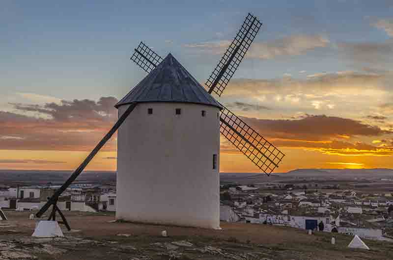 Ciudad Real - Campo de Criptana 18 - molinos de viento.jpg